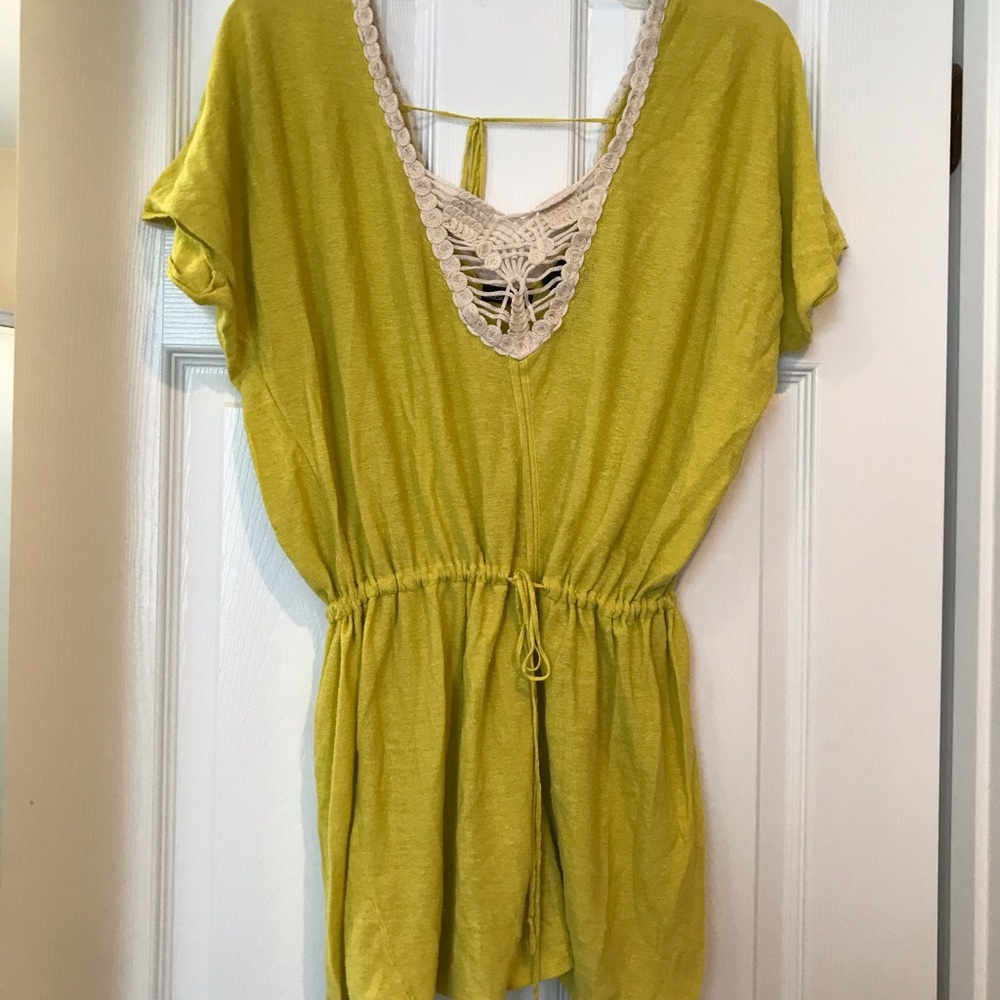 Swimsuit coverup. 🏝